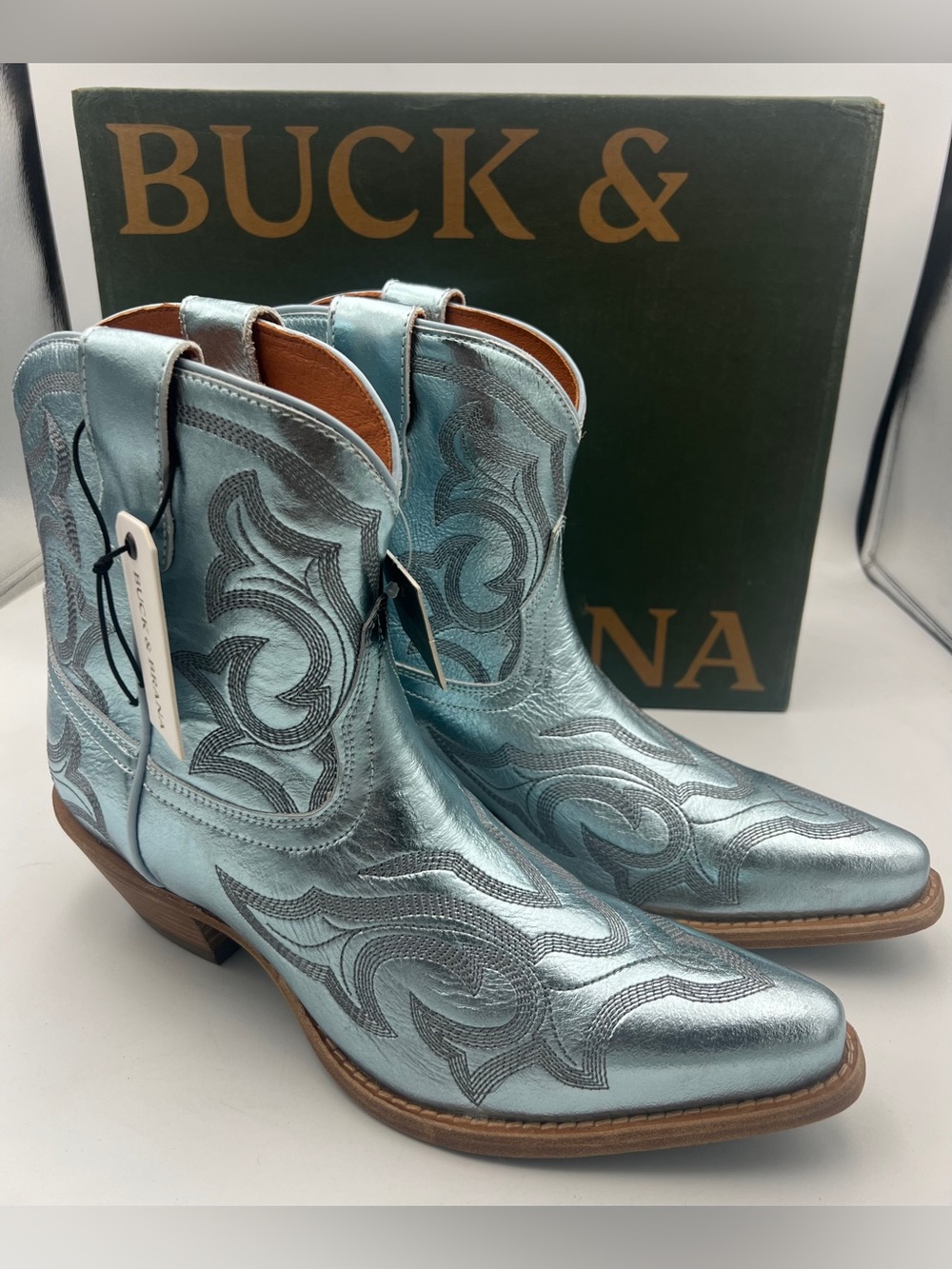 Buck & Brana Regina Cowgirl Western Boots Leather Sky Blue Metallic SZ 8.5 NWB